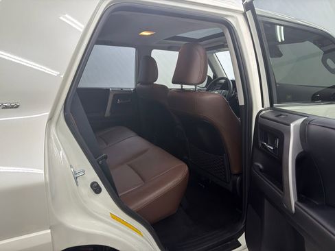 Used 2021 Toyota 4Runner Limited AWD/4WD image 17