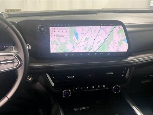 Used 2025 Chevrolet Tahoe LT image 19