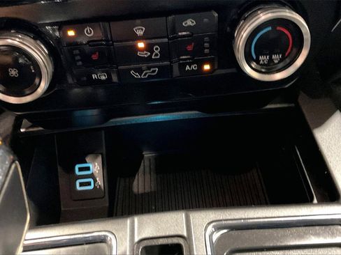 Used 2017 Ford F150 XLT w/ Equipment Group 302A Luxury image 34