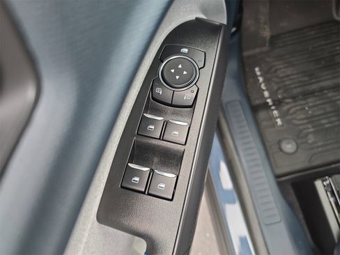 New 2025 Ford Maverick XLT w/ XLT Luxury Package image 13