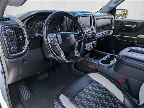Used 2020 Chevrolet Silverado 1500 RST AWD/4WD image 12