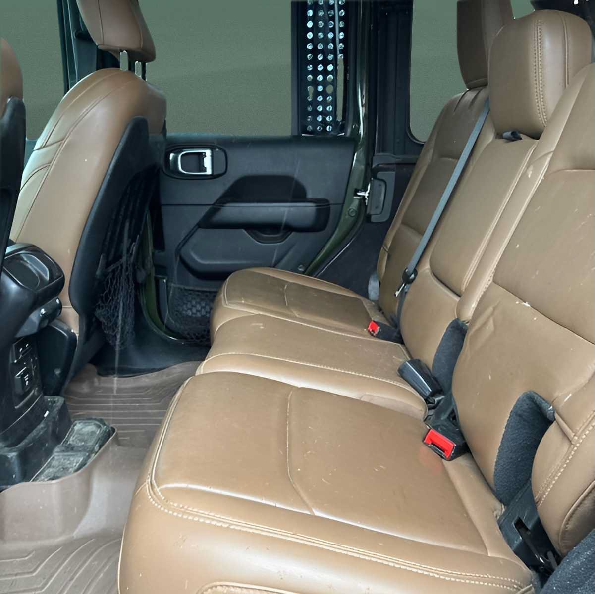 Used 2021 Jeep Wrangler Unlimited Rubicon AWD/4WD image 4