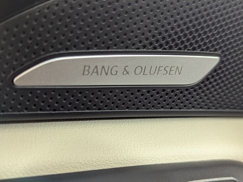 Used 2025 Audi Q5 Premium Plus w/ Premium Plus image 23