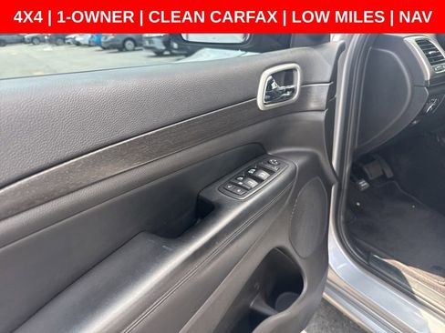 Used 2018 Jeep Grand Cherokee Altitude AWD/4WD image 17