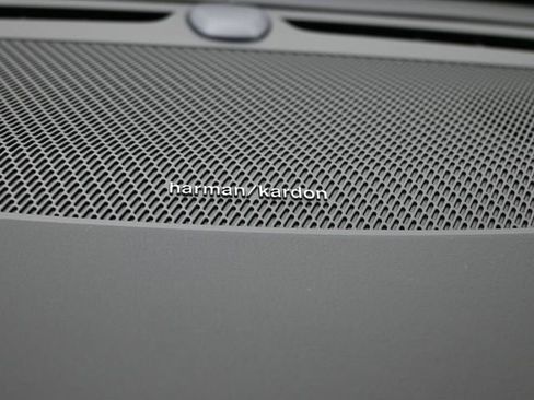 New 2026 Volvo XC90 B6 Plus w/ Protection Package Premier image 31