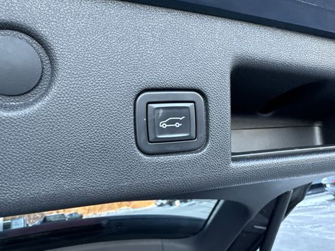 Used 2019 Chevrolet Equinox LT image 15