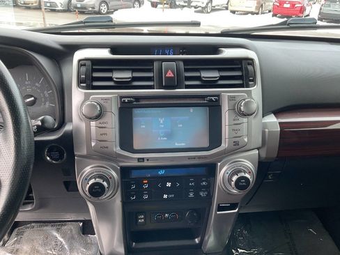 Used 2016 Toyota 4Runner Limited image 20