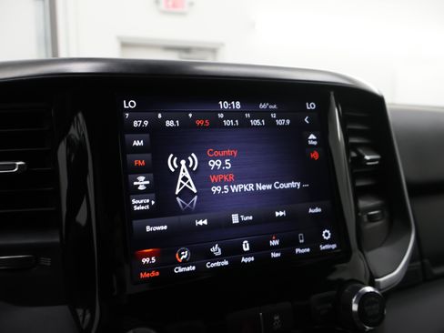 Used 2021 RAM 2500 Big Horn w/ Night Edition AWD/4WD image 48
