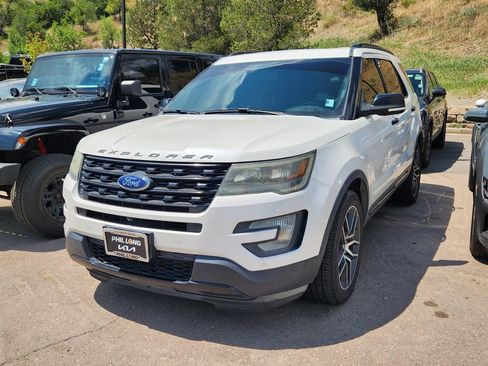 Used 2016 Ford Explorer Sport w/ Equipment Group 401A AWD/4WD image 9