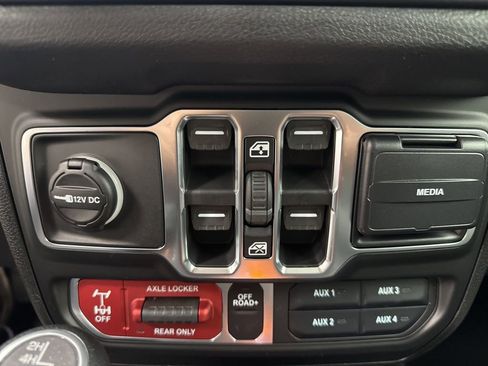 New 2026 Jeep Wrangler Unlimited Sport image 16