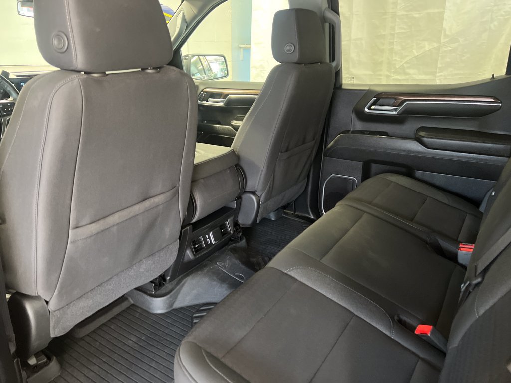 Used 2024 Chevrolet Silverado 1500 RST AWD/4WD image 42
