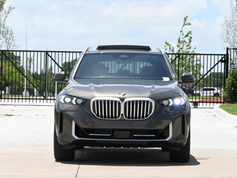 Certified 2026 BMW X5 sDrive40i RWD image 3