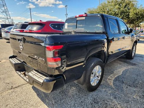 Used 2023 Nissan Frontier SV w/ SV Convenience Package image 5