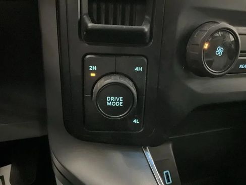 Used 2021 Ford F150 XLT image 26