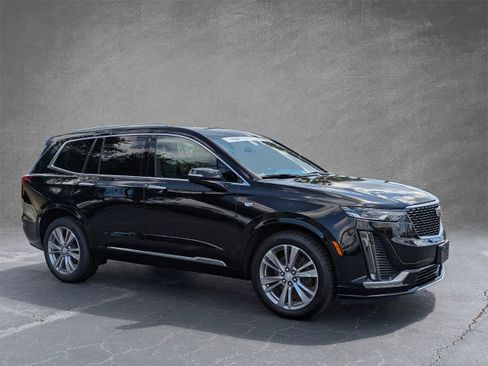 Certified 2024 Cadillac XT6 Premium Luxury w/ LPO, Floor Liner Package AWD/4WD image 7