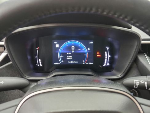 Used 2025 Toyota Corolla SE w/ SE Premium Package FWD image 9