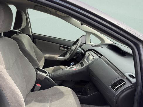Used 2015 Toyota Prius Prime Plug-In Hybrid FWD image 16