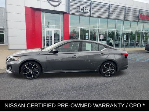 Certified 2023 Nissan Altima 2.5 SR w/ SR Premium Package FWD image 9