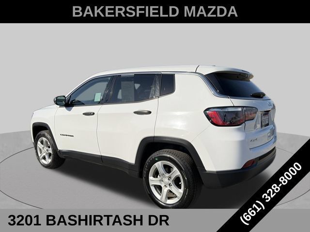 Used 2023 Jeep Compass Sport AWD/4WD image 3