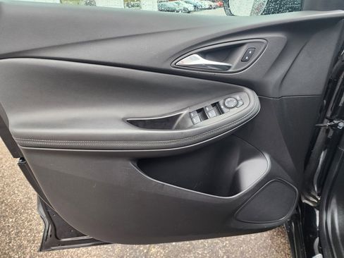 Used 2023 Buick Encore GX Preferred w/ Cold Weather Comfort Package image 17