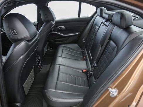 Used 2019 BMW 330i xDrive Sedan w/ Premium Package AWD/4WD image 24