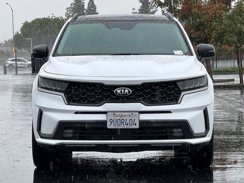 Used 2021 Kia Sorento EX w/ Panoramic Sunroof Package image 9