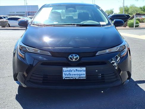 Used 2024 Toyota Corolla LE image 2