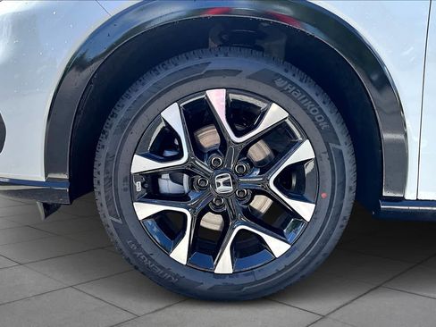 New 2026 Honda HR-V EX-L image 9