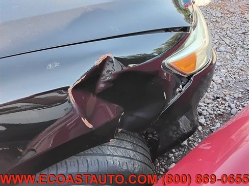 Used 2012 Toyota Camry SE image 11