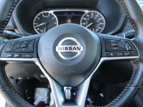 Used 2022 Nissan Sentra SR w/ Electronics Package FWD image 19
