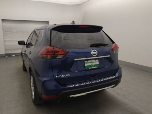 Used 2020 Nissan Rogue S FWD image 5
