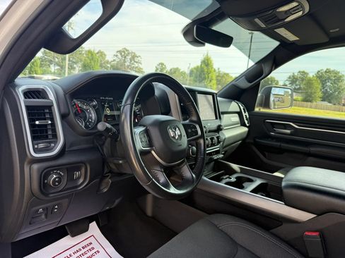 Used 2020 RAM 1500 Big Horn AWD/4WD image 8