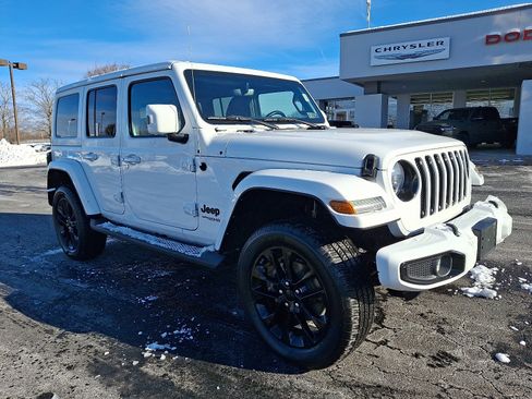 Certified 2021 Jeep Wrangler Unlimited Sahara image 2
