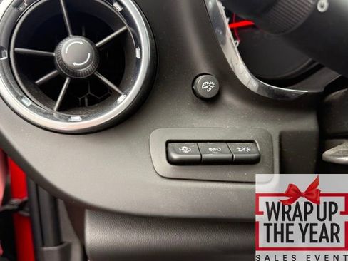 Used 2019 Chevrolet Camaro SS image 15