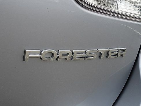 Used 2019 Subaru Forester Premium image 31