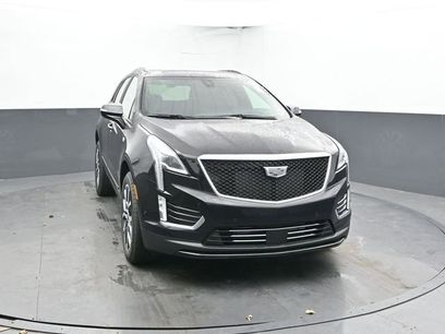 New 2026 Cadillac XT5 Sportv w/ LPO, Onyx Lite Package