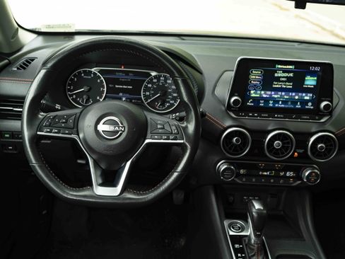 Used 2024 Nissan Sentra SR FWD image 19