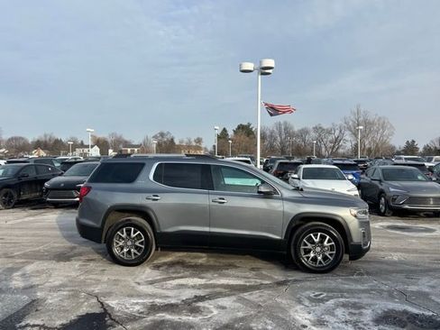 Used 2020 GMC Acadia SLE w/ Driver Convenience Package image 4