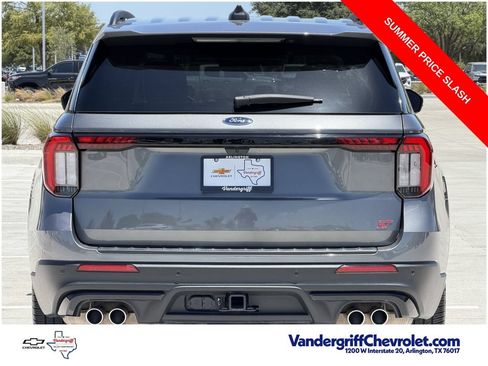 Used 2025 Ford Explorer ST AWD/4WD image 5