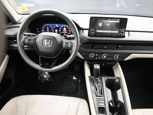 Certified 2023 Honda Accord LX image 19