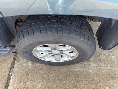 Used 2010 GMC Yukon SLT image 9