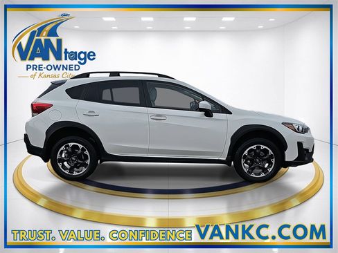 Certified 2021 Subaru Crosstrek 2.0i Premium w/ Moonroof Package image 5