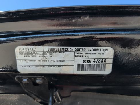 Used 2022 Jeep Wrangler Unlimited Rubicon w/ LED Lighting Group image 45