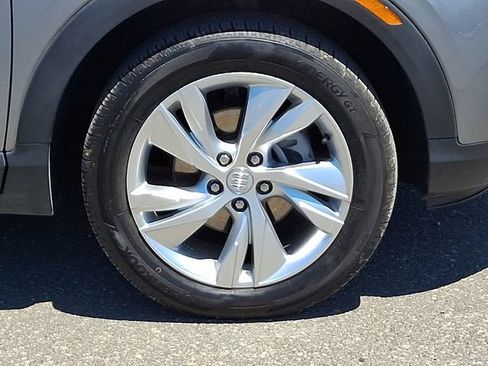 Used 2025 Buick Encore GX Preferred AWD/4WD image 29