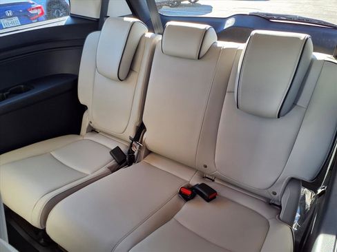 Certified 2025 Honda Odyssey Touring image 16
