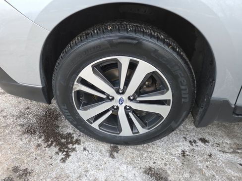 Used 2019 Subaru Outback 2.5i Limited w/ Popular Package #2 image 23