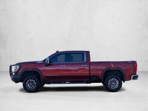 Used 2024 GMC Sierra 3500 SLT w/ SLT Premium Package image 8