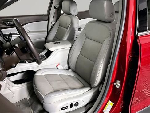 Used 2021 GMC Acadia SLT w/ Technology Package FWD image 20