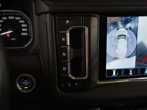 Used 2021 GMC Yukon XL Denali AWD/4WD image 25