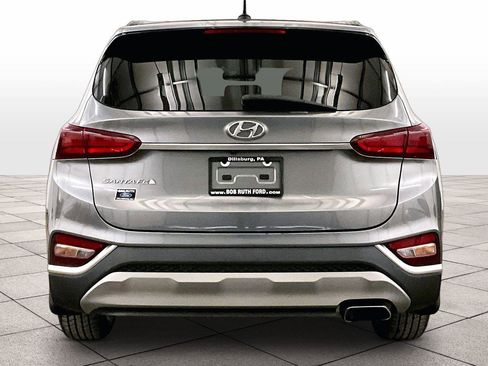 Used 2019 Hyundai Santa Fe SE image 4
